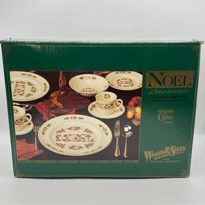 WOOD & SONS ~ Noel ~ 5 Piece Service For 12 ~ 60 Total Pieces