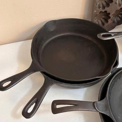 15 of Grandmas Assorted Cast Iron