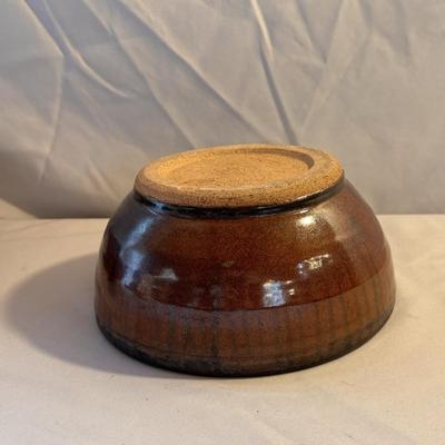 Earth-Toned Pottery (K-DZ)