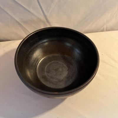 Earth-Toned Pottery (K-DZ)