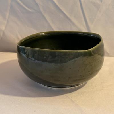 Earth-Toned Pottery (K-DZ)