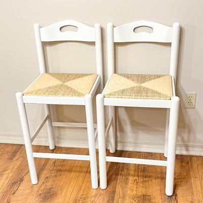 24” White Wood Barstools With Rush Seats