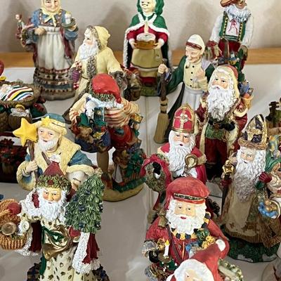 INTERNATIONAL RESOURCING SERV ~ (60) The International Santa Collection Figurines