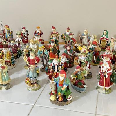 INTERNATIONAL RESOURCING SERV ~ (60) The International Santa Collection Figurines