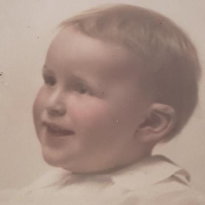Two Vintage Children Portraits (GB-KD)