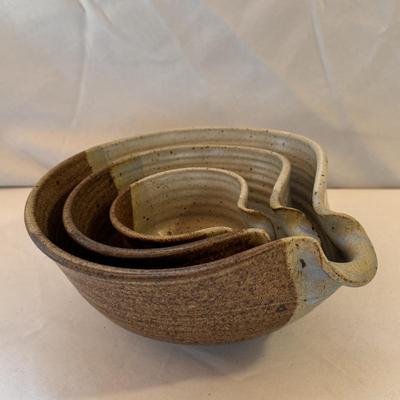 Three Nesting Ceramic Bowls (K-DZ)