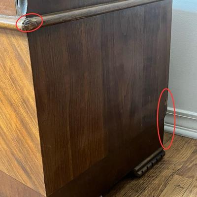 LANE ~ Vtg. Solid Wood Inlaid Cedar Chest ~*Read Details
