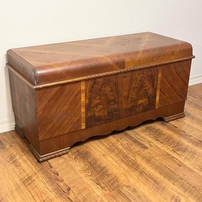 LANE ~ Vtg. Solid Wood Inlaid Cedar Chest ~*Read Details