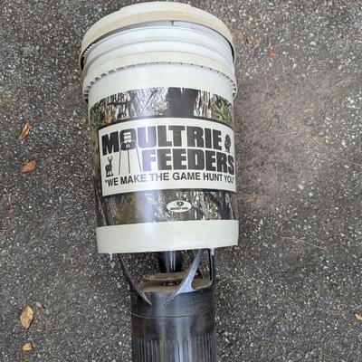Feed Bucket