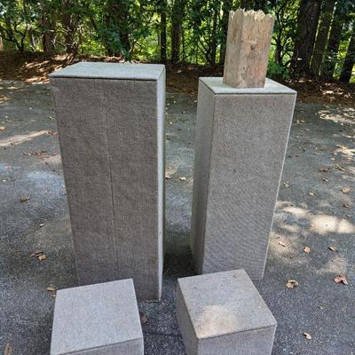 Display Pedestals (8 Pieces Total)