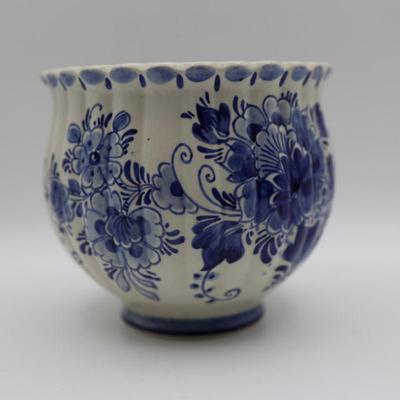 Delft Hand Painted Plant Pot, Holland