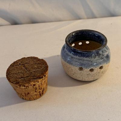 Ceramic and Glass Food Storage Jars (K-DZ)