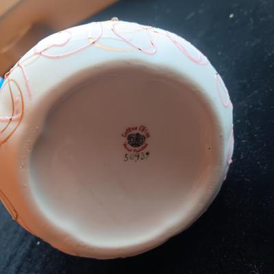 GLASS CANDLE HOLDER, LEFTON AND SMALL HAND PAINTED VASES