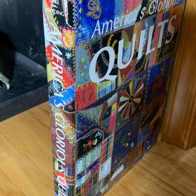 Oversized Coffee Table Book - Americas Glorious Quilts