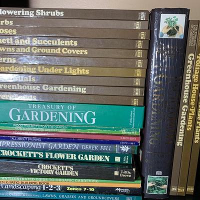 Gardening Books Lot