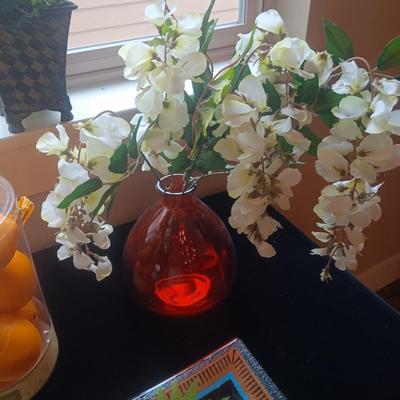 DECORATIVE FRUIT, GLASS PINEAPPLE PLATE & VASE PLUS FAUX PLANT IN METAL POT