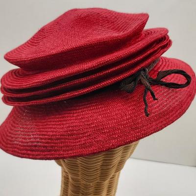 Vintage Viviani Studio Red Weaved Accordian Hat