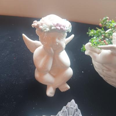 CHERUBS AND ANGELS DECOR