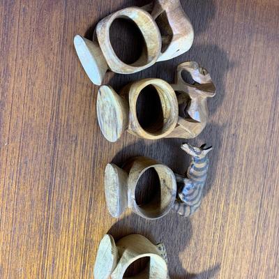 Wood Jungle Animals Napkin Ring Set