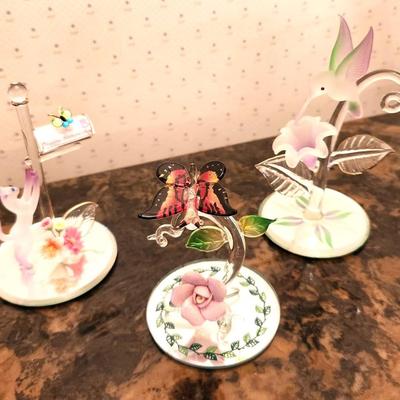 Lot #83 Lot of 3 crystal figurines - each on mirrored base