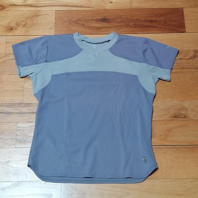 Women's Base Layer Tops by REI, Smartwool and more (PC2-BBL)