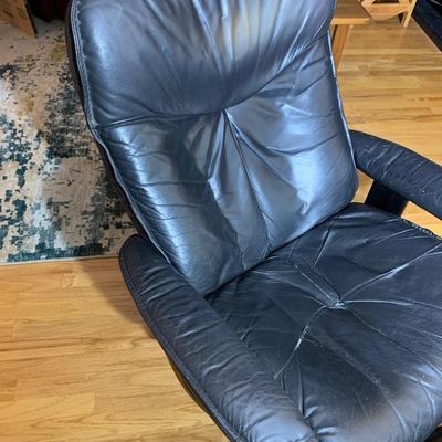 Ekornes Stressless Recliner Chair & Ottoman