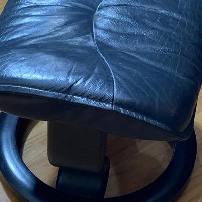 Ekornes Stressless Recliner Chair & Ottoman