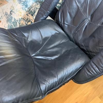 Ekornes Stressless Recliner Chair & Ottoman