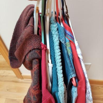 Women's Tops by Woolrich, Patagonia and More (PC2-BBL)