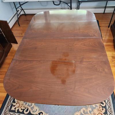 Dining Room Dropleaf Table 32x42 67x42 plus 3/ 14" leaves w pads