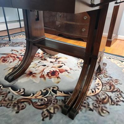 Dining Room Dropleaf Table 32x42 67x42 plus 3/ 14" leaves w pads