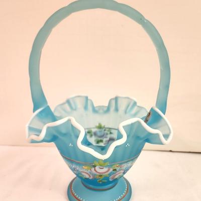 Lot # 93 Fenton 2002 Charlston Collection Basket