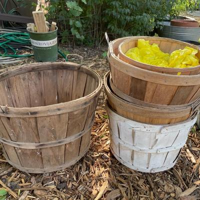Bushel baskets
