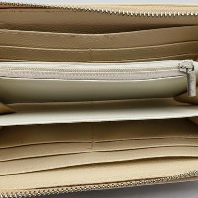 New Burberry-Style Zip Around Wallet