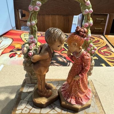 Anri of Italy - Valentine Design - Hand carved