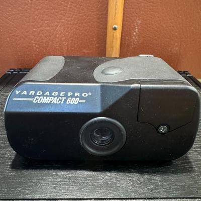 Bushnell yardage Pro compact 600