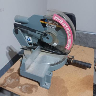 DELTA 10" MITER SAW ON A STAND, ROLLER STAND