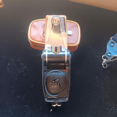 VOIGTLANDER VITO B 35mm CAMERA WITH AGFALUX FLASH BOTH IN LEATHER CASES