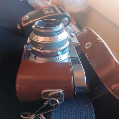 VOIGTLANDER VITO B 35mm CAMERA WITH AGFALUX FLASH BOTH IN LEATHER CASES