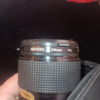 RICOH XR7 35mm CAMERA WITH MANY EXTRAS AND CARRY CASE
