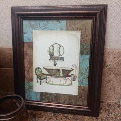 BATHROOM DECOR, HUMIDIFIER AND CLEANERS