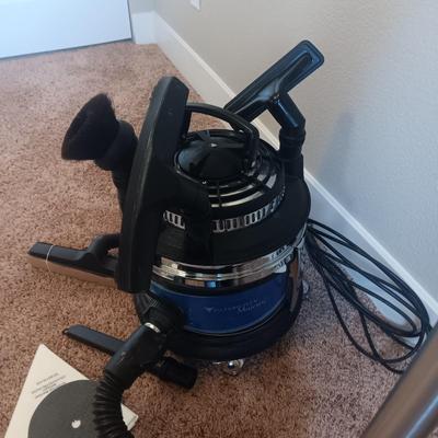 LIKE NEW FILTERQUEEN MAJESTIC BAGLESS VACUUM W/HEPA FILTRATION & POWER NOZZLE