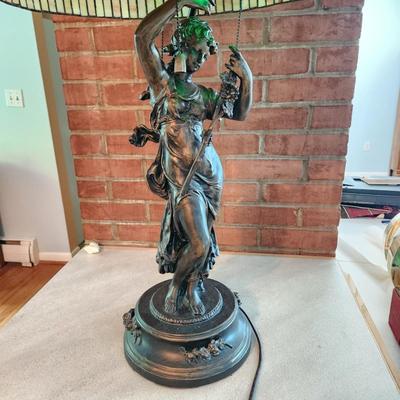 Heavy Tiffany Style Table Metal lamp 3 Lights w Pull Cords
