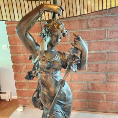 Heavy Tiffany Style Table Metal lamp 3 Lights w Pull Cords