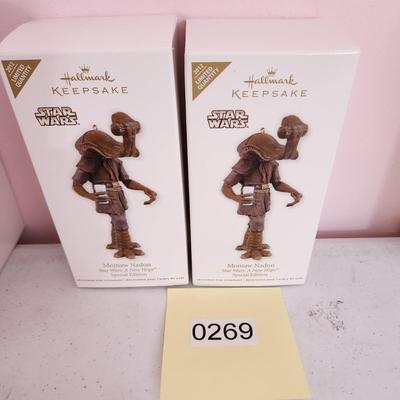 Lot of 2 Hallmark Keepsake Christmas Tree ornaments Star Wars Momaw Nadon