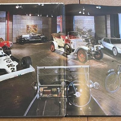 1986 Great Car Collections of the World; Hardover; ISBN 0831740671 English Mint Condition
