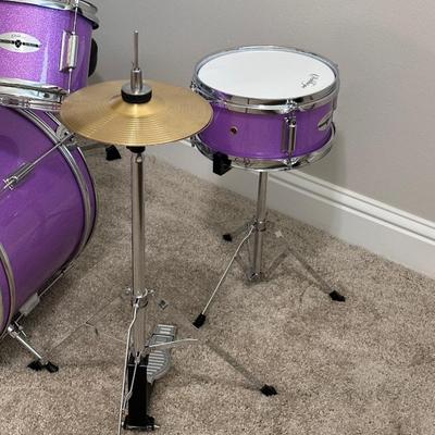 ASHTHORPE ~ 5-Piece Complete Junior Drum Set ~ Like New ~ Gently Used