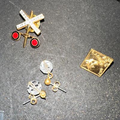 Loose stone and Mexican silver