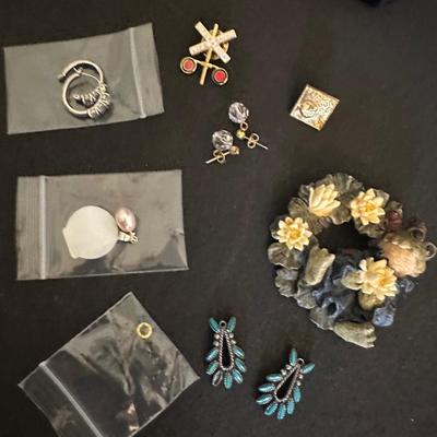 Loose stone and Mexican silver