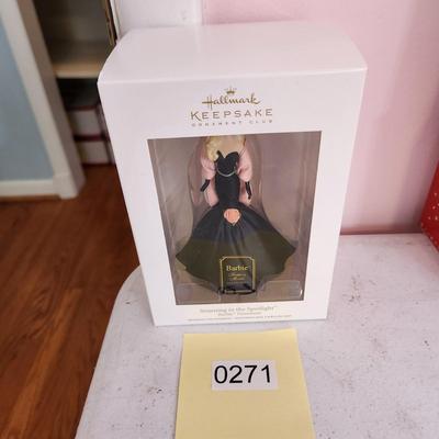 Barbie Hallmark Keepsake Christmas Tree ornament 2012